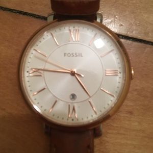 Fossil Watch with leather band, rose gold & white!
